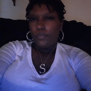 Meet your Posher, Sharonda